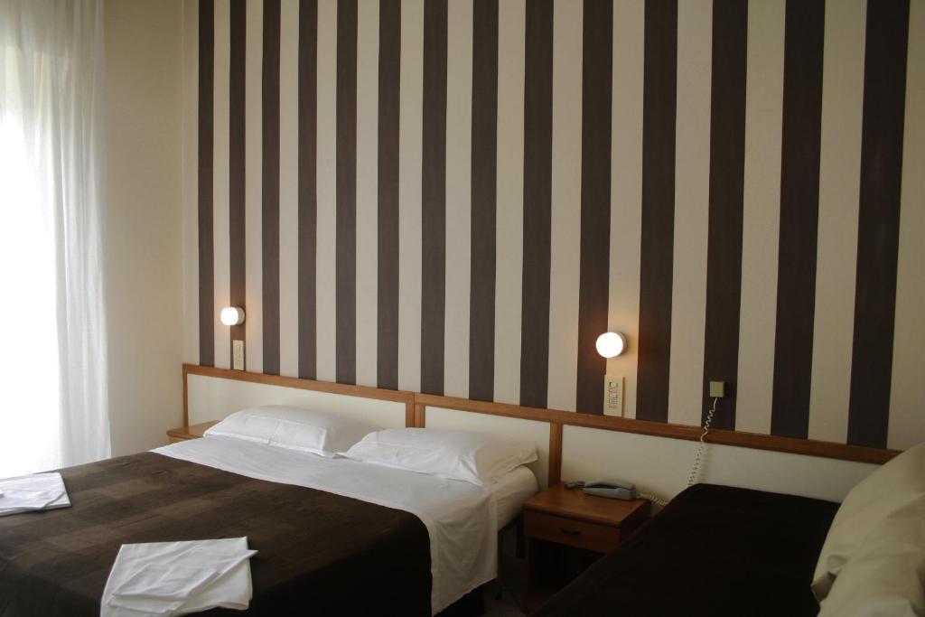 Hotel Esplanade Rimini Camera foto